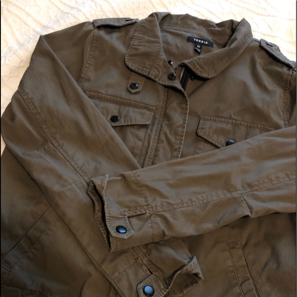 Torrid jacket - Picture 4 of 5
